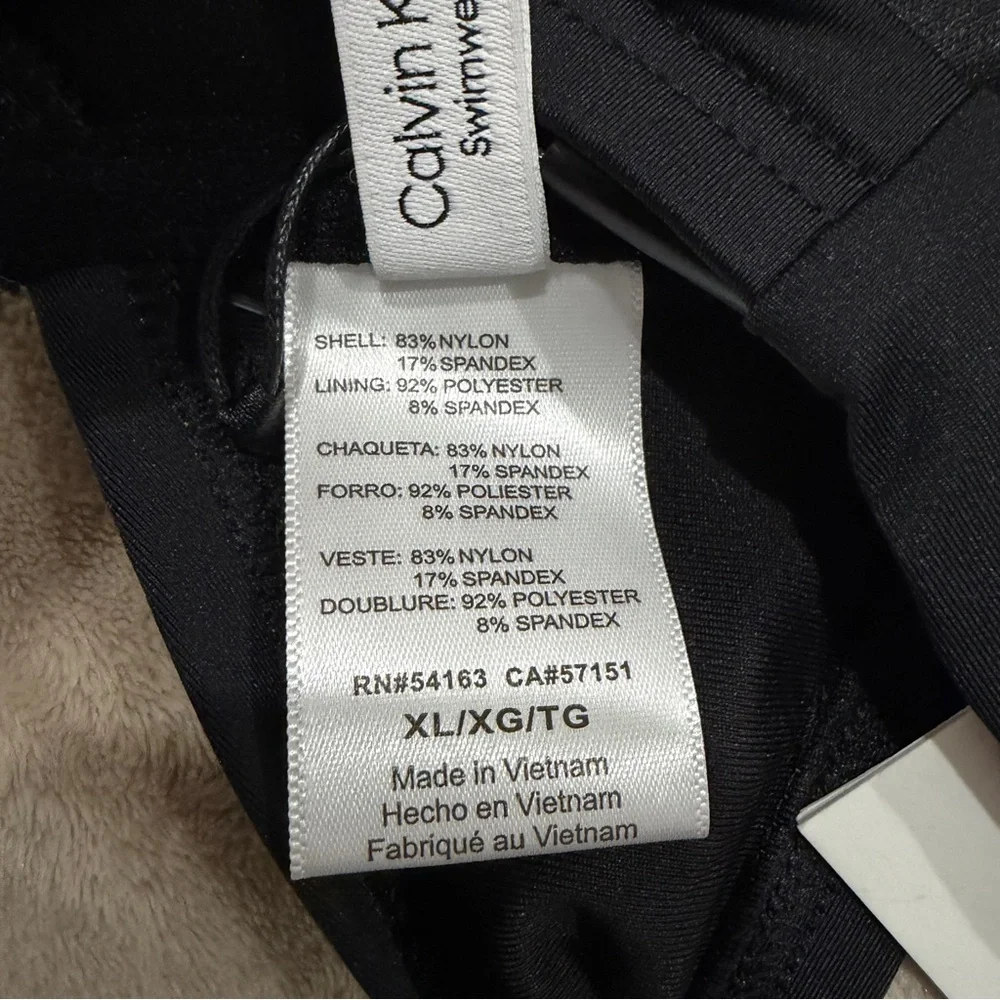 NEW Calvin Klein Black Underwire Bikini Top Convertible Straps‎ XL